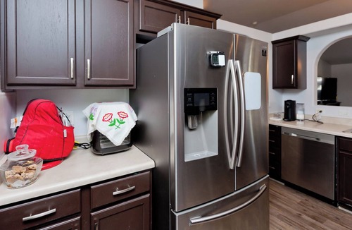 Pear Park House | Fully furnished, move-in ready 3 bed 2 bath house.