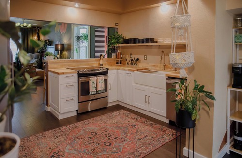 West Colfax House | Funky 4-bedroom house in Denver with Lightrail Access
