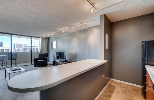 Downtown Denver Apartment | Furnished 35th Floor Condo In The Heart Of Downtown Denver