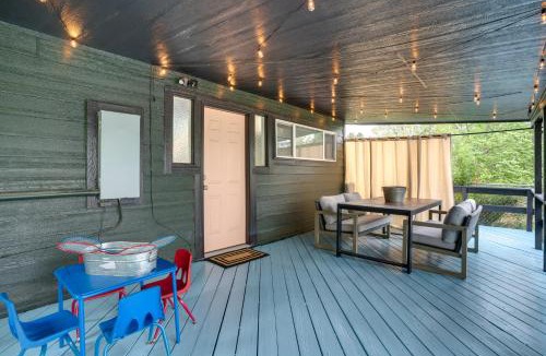 Loveland House | Game Room and Fire Pit Family-Friendly Loveland Gem