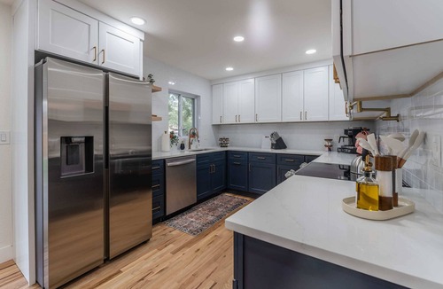 Alta Vista Area House | Game Room- Hot Tub- Sauna & Projector!