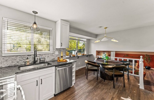 Arvada House | Game Room|HotTub|Movie Theater|7BD|Fam Friendly