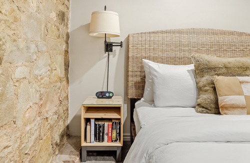 Cheesman Park Apartment | Garden Apartment | Decor Upgrades | Capitol Hill