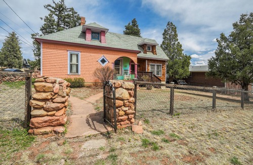 West Colorado Springs Apartment | Garden Base A