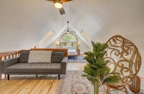 West Colorado Springs Apartment | Garden of the Gods Base Camp Dog-Friendly