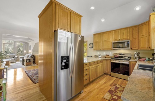 Estes Park House | Gateway to the Wildside - Lodge-Style Townhome Near Rocky Mountain National Park! -- EV #3453