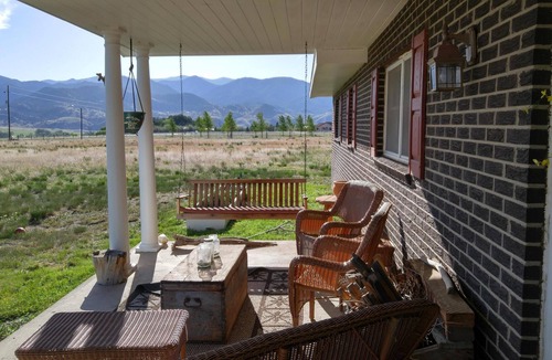 Salida House | Gather your Family and Friends and explore our historic Mtn Town!