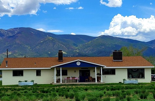 Salida House | Gather your Family and Friends and explore our historic Mtn Town!
