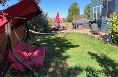 Castle Rock House | Getaway Suitenn