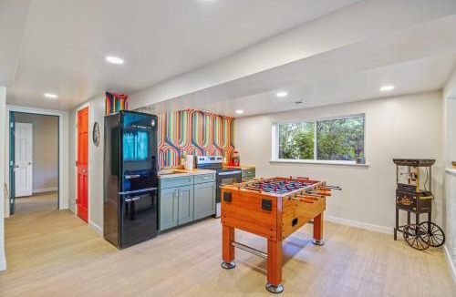 Glenwood Springs House | Glenwood Springs Mountain Getaway with Hot Tub and Riverfront
