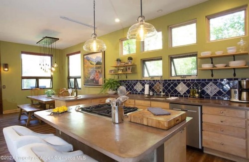 Glenwood Springs House | Glenwood Timber Frame Getaway