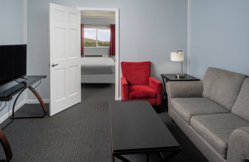 Cripple Creek Hotel | Gold King Mountain Inn