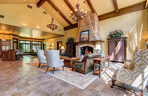 Warrior's Mark West House | Gold King Retreat