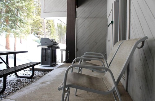 Woodmoor Condo | Gold Point Townhouse with Amazing View of Breckenridge Mountain