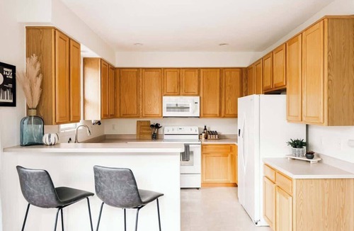 Pleasant View House | Golden Foothills + Hot Tub + Hiking & Biking!