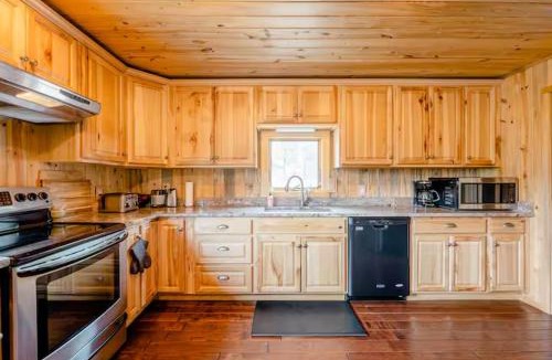 Coal Creek Canyon House | Golden Oasis