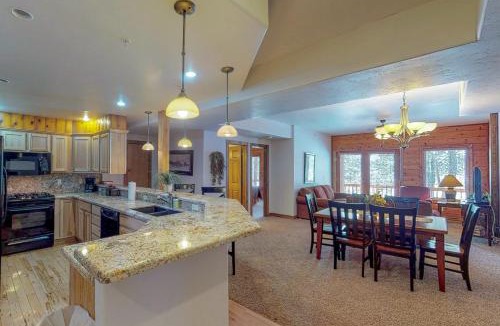 Pagosa Springs Apartment | Golf Course Bad Boy