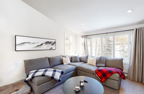 Intermountain House | Gore Creek Condos