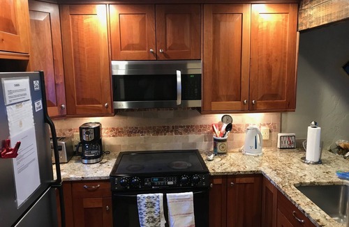 Vail House | Gore Creek just off the back deck, Free Bus, Wi-Fi, Hot Tub, Summer Pool