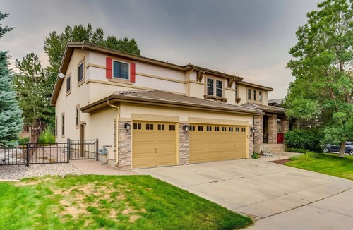 Westridge House | Gorgeous 4 Bedroom House in Golf Course Community