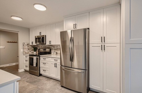 Lamar Heights Area House | Gorgeous Arvada home-Fenced yard-Pet Friendly-Hot Tub