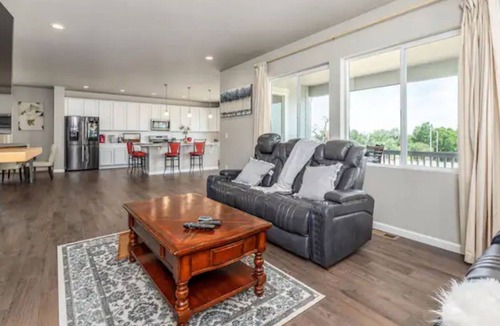 Thornton House | Gorgeous Brand-New Home