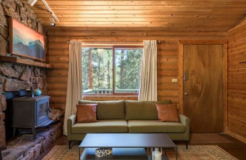 Bailey House | Gorgeous Cabin 3 Rooms & 2 Baths