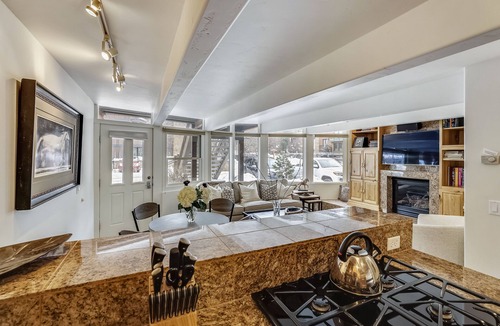 Aspen Condo | Gorgeous, Deluxe 3BDR, Aspen Core w/Parking