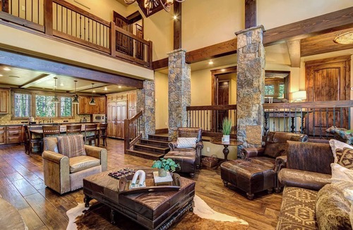 Boulder Ridge House | Gorgeous Home w/Fire Pit, Walk to Ski Lifts!