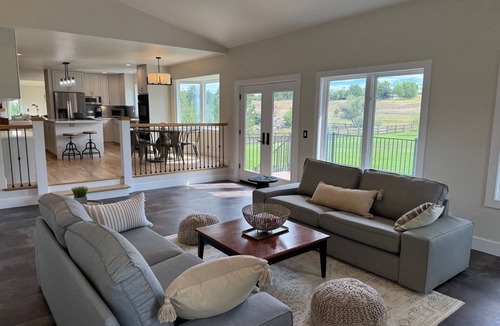 Boulder House | Gorgeous Rural Boulder Executive House, 2+ acres, 10 minutes to Pearl St