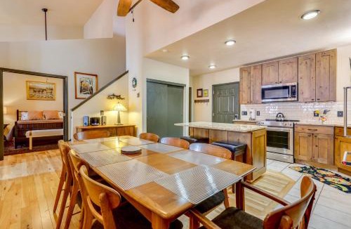 Silvercreek Apartment | Granby Condo with Private Hot Tub Less Than 1 Mi to Ski Lift