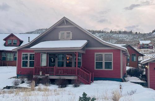 Silvercreek House | Granby Ranch Ski & Golf Getaway - Pank's Peak