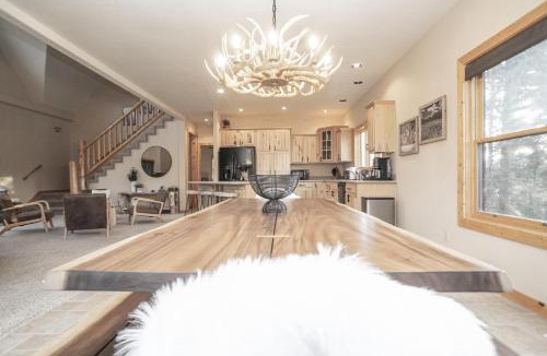 Grand Lake House | Grand Chalet at Grand Lake cabin