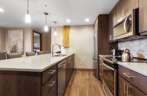 Boulder Ridge Condo | Grand Colorado on Peak 8 1Bedroom - Ski in/out