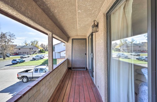 Grand Junction House | Grand Junction Golf Course Condo w/Balconies