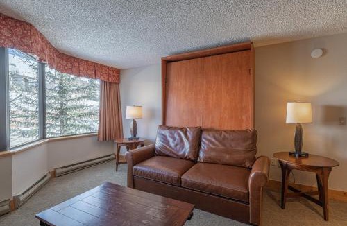 Crested Butte Apartment | Grand Lodge 1-Bedroom Condo with 3 Queens & Close to Everything condo