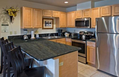 Four O'Clock Resort | Grand Timber Lodge
