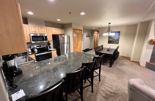 Four O'Clock Condo | Grand Timber lodge March 20 and 21 2024