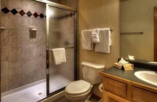 Four O'Clock Resort | Grand Timber Lodge Resort, Fireplace, Ski-In/Out