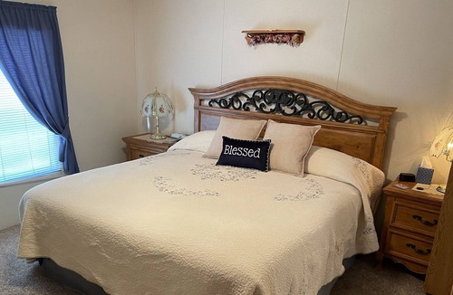 Alamosa House | Grandma's House: 3bed/2bath near ASU #1421