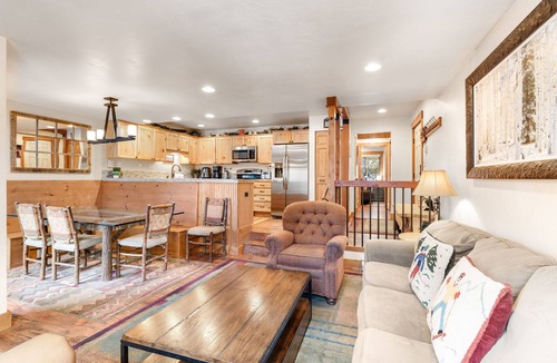 Warrior's Mark Condo | Great 2 bedroom, Near Downtown.