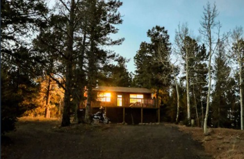 Rainbow Valley Cabin | Great Cabin in Divide, CO Near Cripple Creek and Colorado Springs CO
