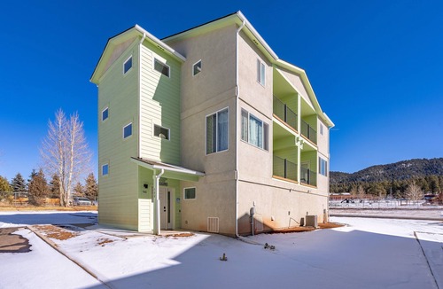 Woodland Park House | Great find, which is centrally located in Woodland Park