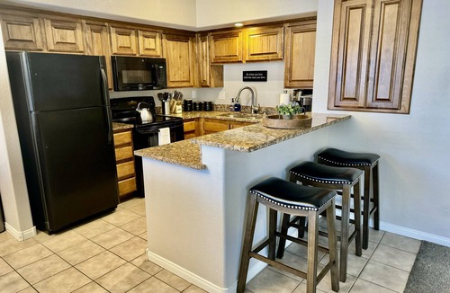 Mesquite Condo | Great Ground Level Getaway! Sleeps 6.