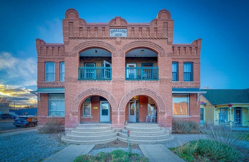 Salida House | Great in-town Salida location! Walk to shops, restaurants, parks, river +A/C!