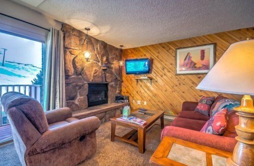 Steamboat Springs Condo | Great Steamboat Mountain Location With Outdoor Hot Tub!