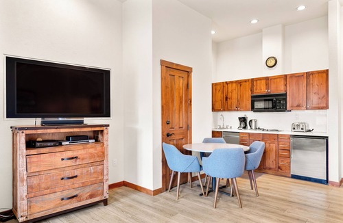 Peak 9 Condo | Great Studio, Excellent Location & Amenities!