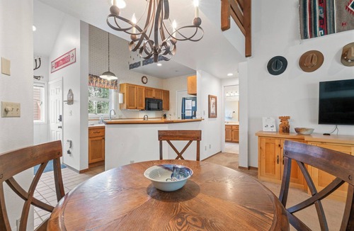 Columbine Lake House | Great Value, Hot Tub, Close to Purg and Silverton!