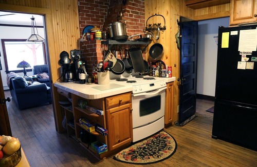 Estes Park House | Great Views-Walk To Town: Family Gatherings, Reunions. Retreats