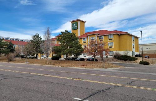 Centennial Hotel | GreenTree Inn Denver Tech Center